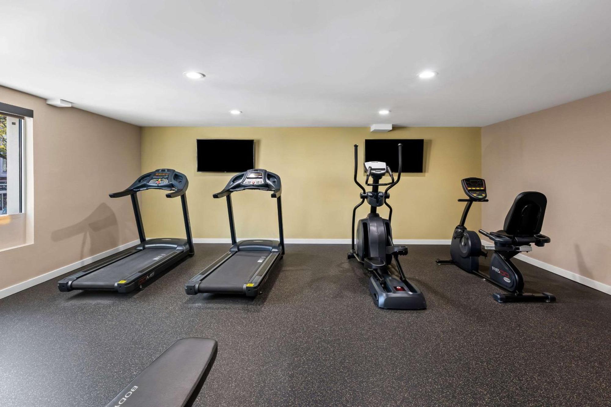 The Penn Stroud, Stroudsburg - Poconos, Ascend Hotel Collection Exteriör bild